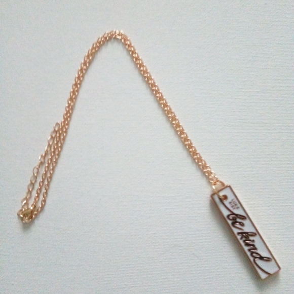 BE KIND  White & Gold Neclace - Picture 3 of 4